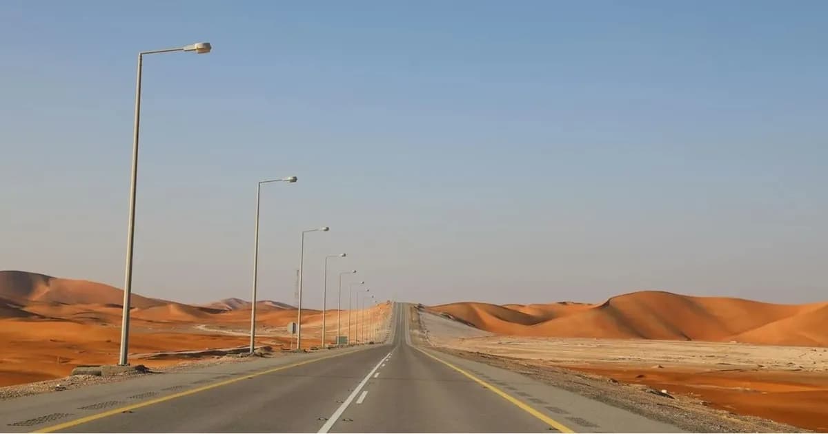 Saudi Arabia and Oman initiate land logistics route disregarding UAE