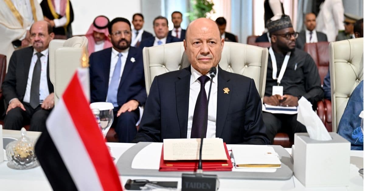 العليمي يحذر الحوثيين من خطوة خطيرة