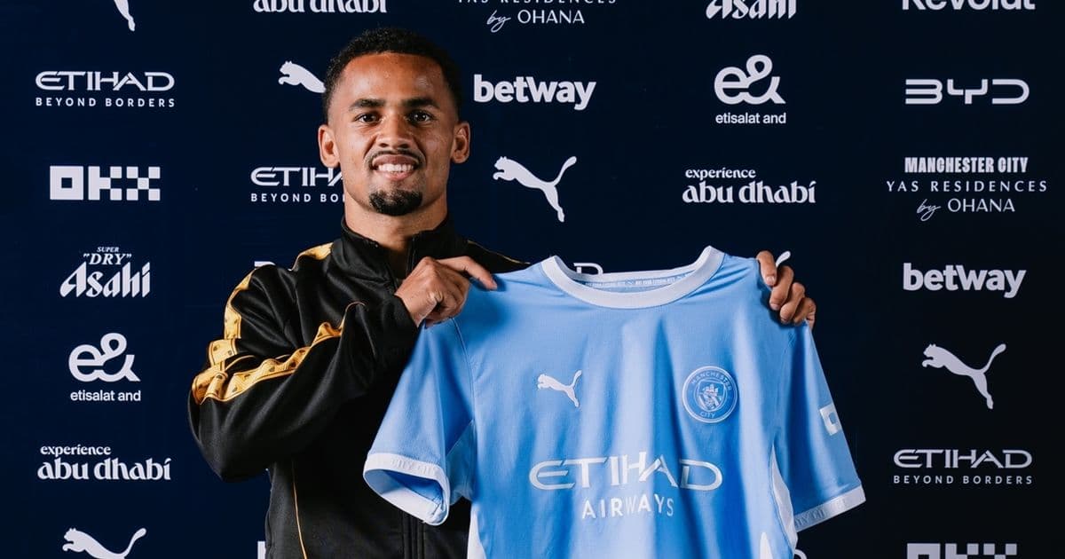 Manchester City signs Senegalese Ndaye