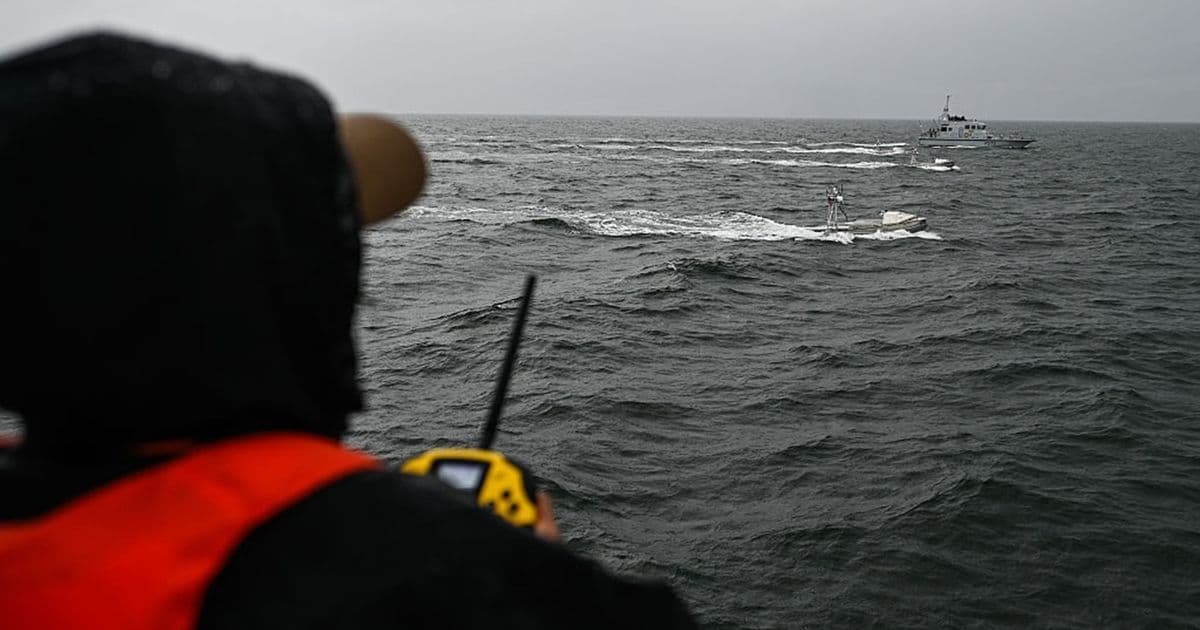 Revolutionary Guard Claims US Submarine Control