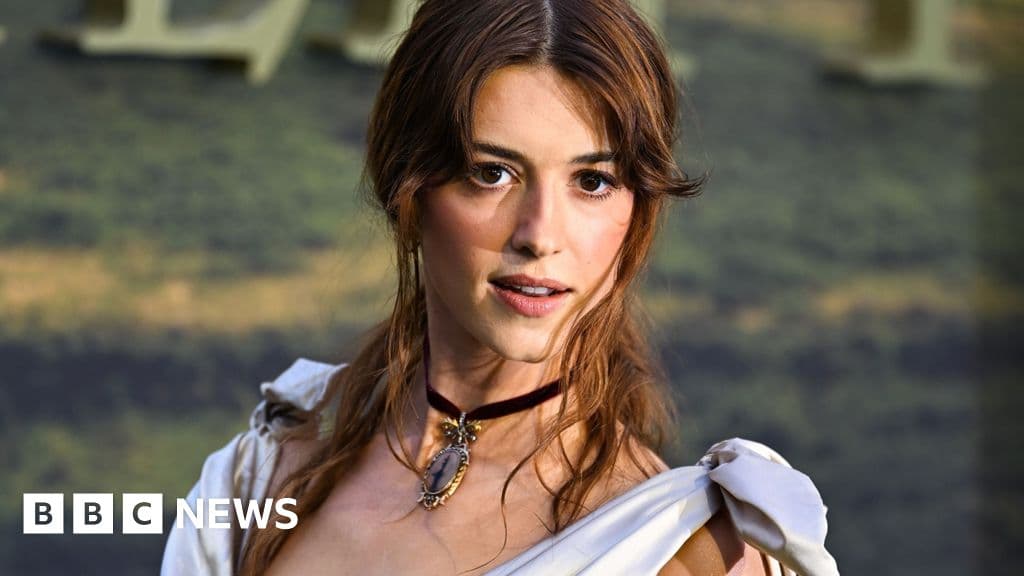 Daisy Edgar-Jones Compares Herself to Sense and Sensibility Role