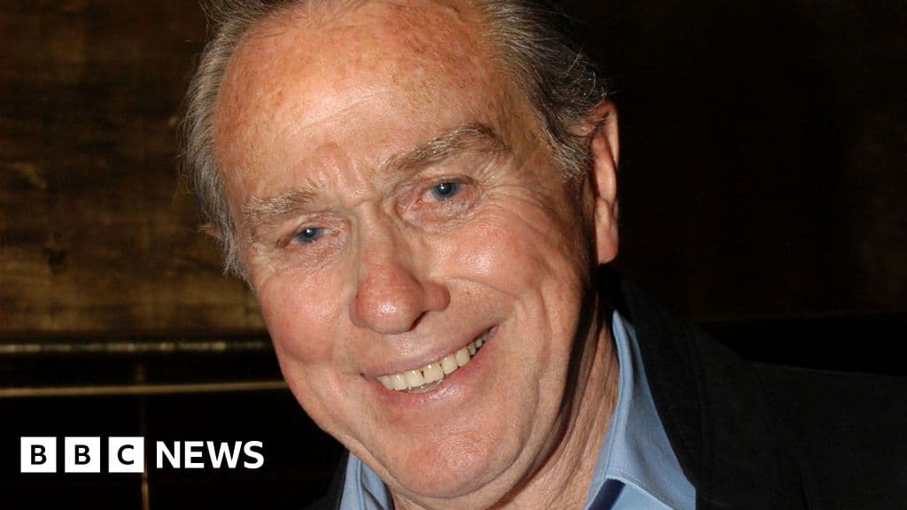 Neighbours actor Terence Donovan passes at 90