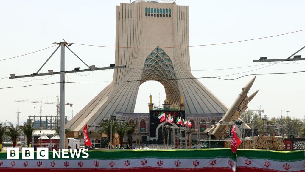 السعودية والحوثيون يتبادلون النار والسفن الأميركية تتعرض لإطلاق نار في هرمز