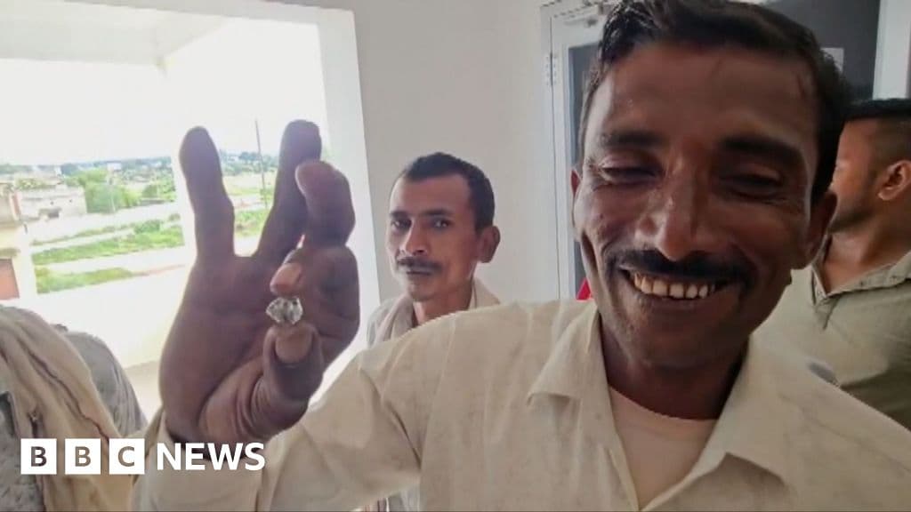 Madhya Pradesh Labourers Find $52,400 Diamond
