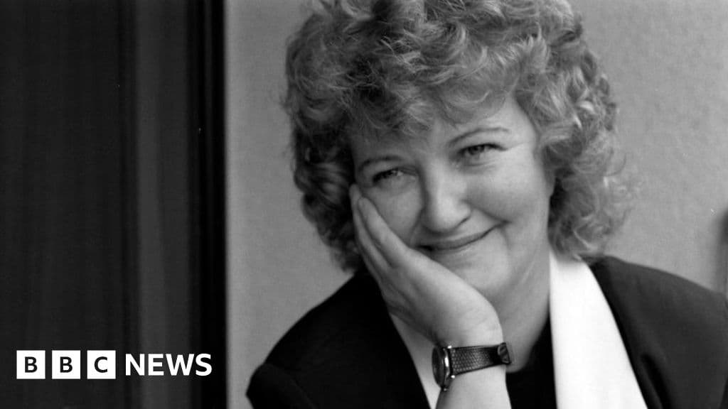 Brenda Fricker's Dublin Funeral