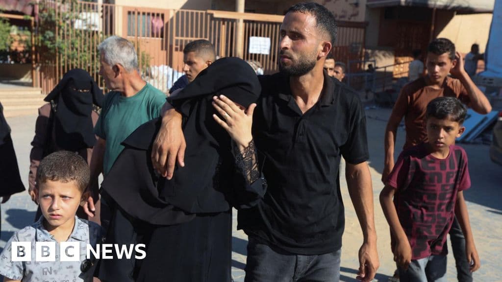 أطباء: إسرائيل تقتل خمسة في غزة
