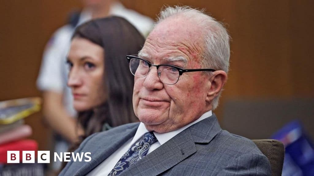 Kevin Reddington Draws Courtroom Attention