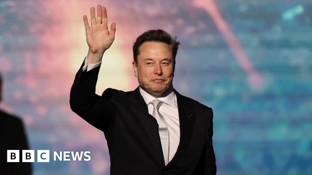 SpaceX reports first loss and high costs