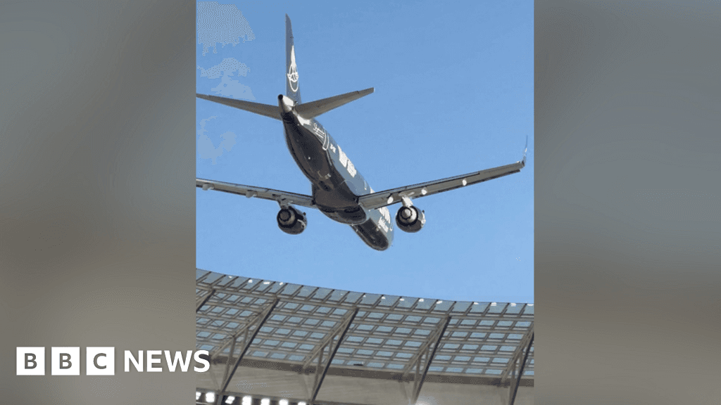 Airlink defends low-altitude stadium flyby