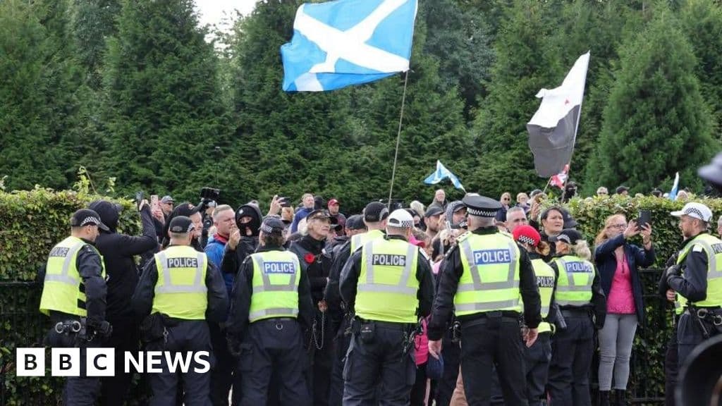 Large turnout at Glasgow Green protests