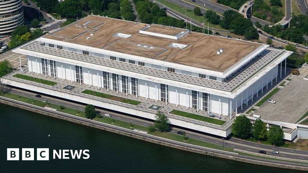Trump officials threaten Kennedy Center demolition