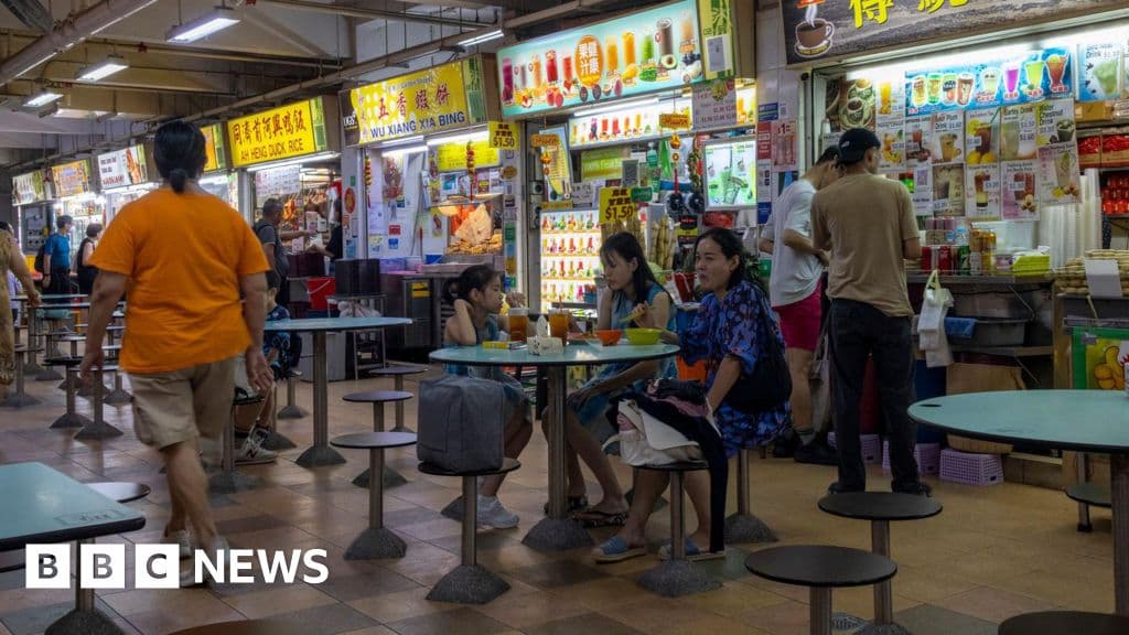 Singapore police probe elderly man's assault