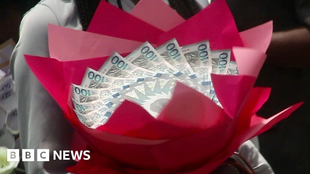 غانا تقبض على سبع نساء بسبب عروض النقود السيادية
