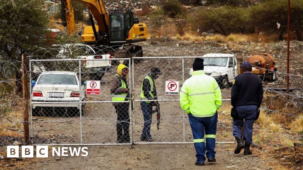 انهيار بموقع نفايات بجنوب أفريقيا يسفر عن 14 ضحية غير قانونية