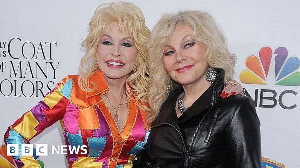 Dolly Parton's Sister Criticizes AI Posts After Singer's Death