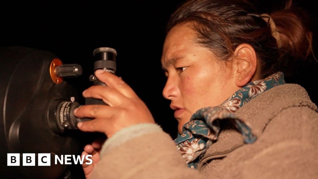Hanle: Young women lead night sky tours