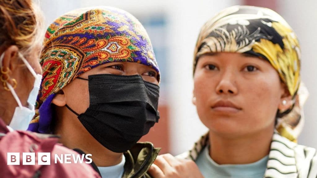 Nepal-Tibet Floods: Survivors Grieve