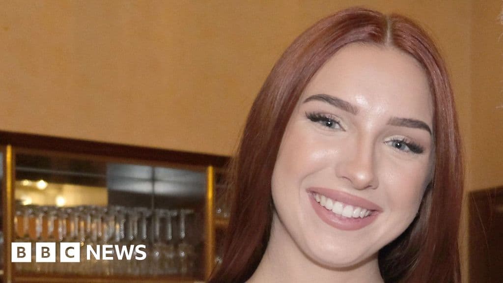 Miss Austria Lucia Sisic passes at 22