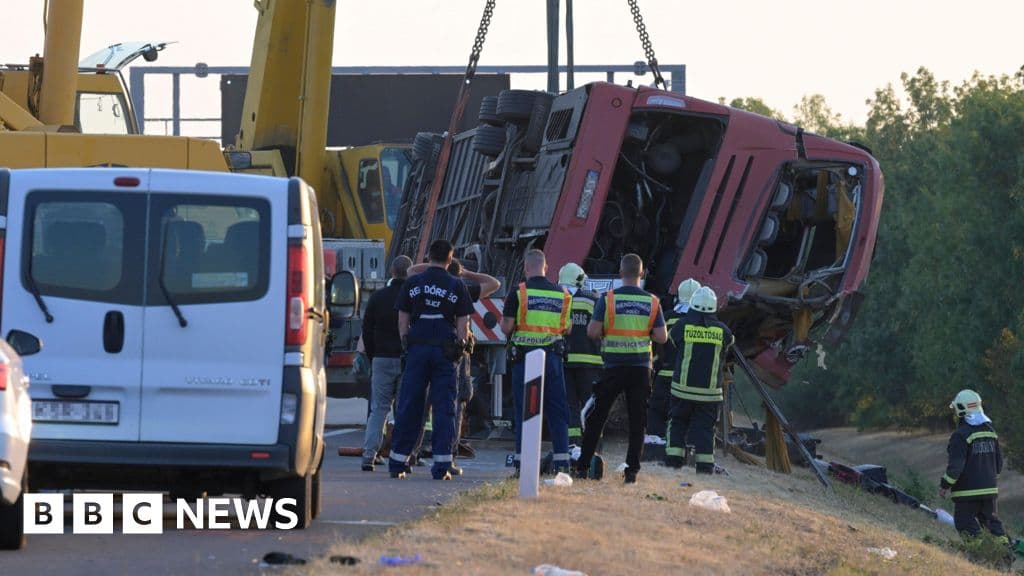 Twelve Dead in Polish Bus Crash on Hungarian Road