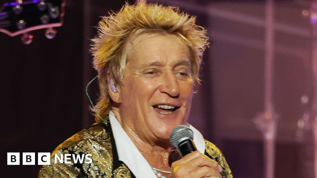 Rod Stewart cancels US tour due to heart treatment