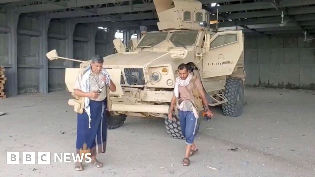 Yemen Houthis take Mokha port