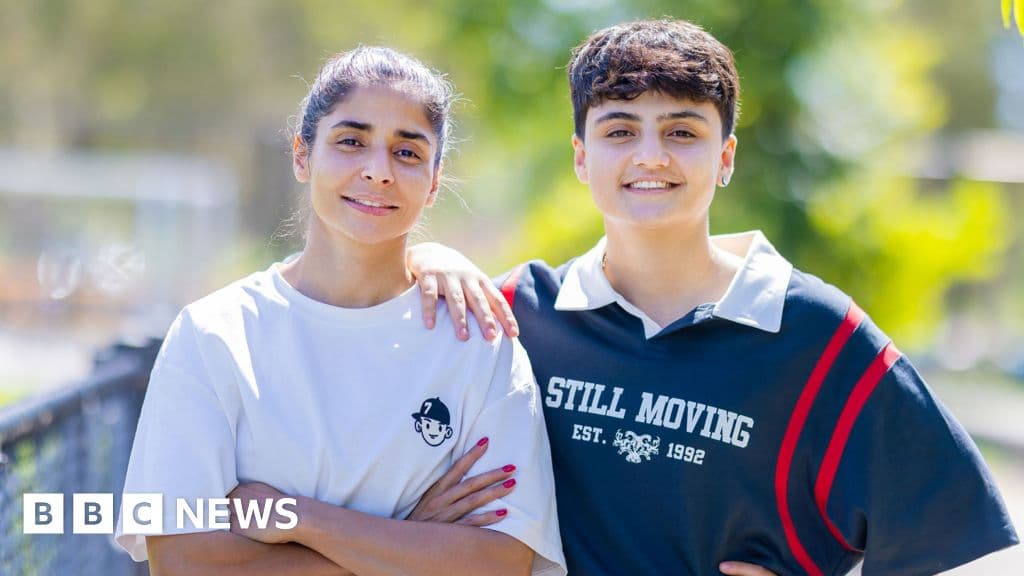 لاعبو كرة القدم الإيرانيون يكتسبون الجنسية الأسترالية
