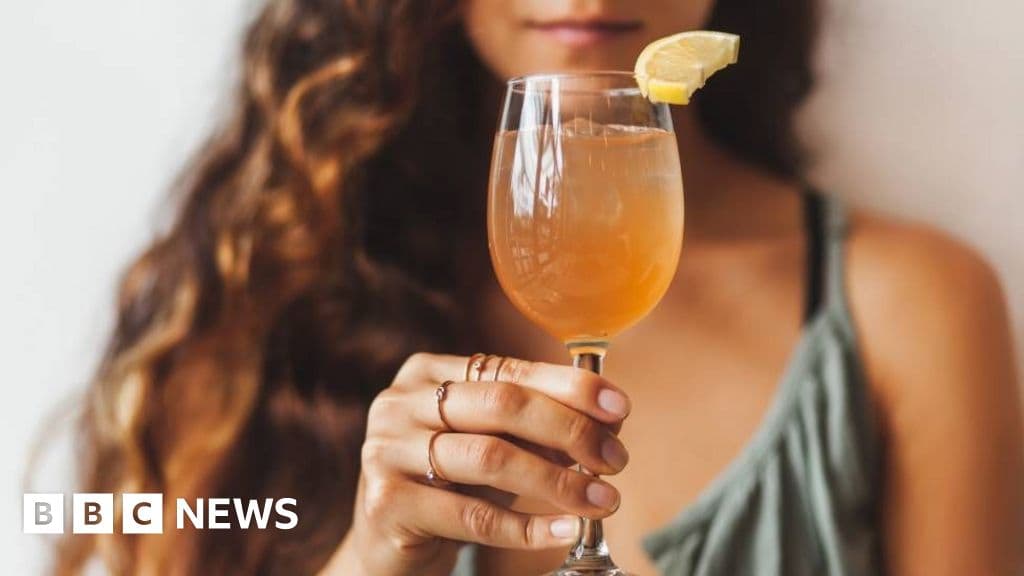 هل الكومبوتشا فعلاً مفيدة للأمعاء