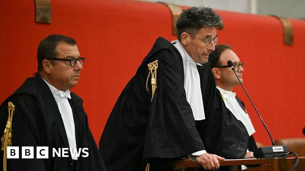 إيطاليا تفرض أحكامًا بالسجن على المسؤولين في كارثة جسر جنوة التي أودت بحياة 43 شخصًا