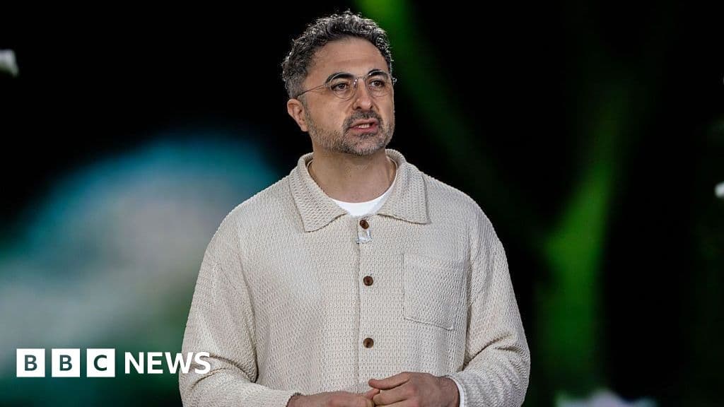 مايكروسوفت تحذر من آثار أنثروبيك