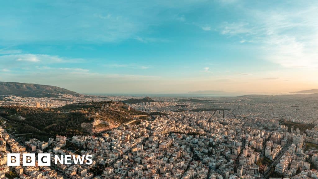 Family mourns British teenager who died in Greece