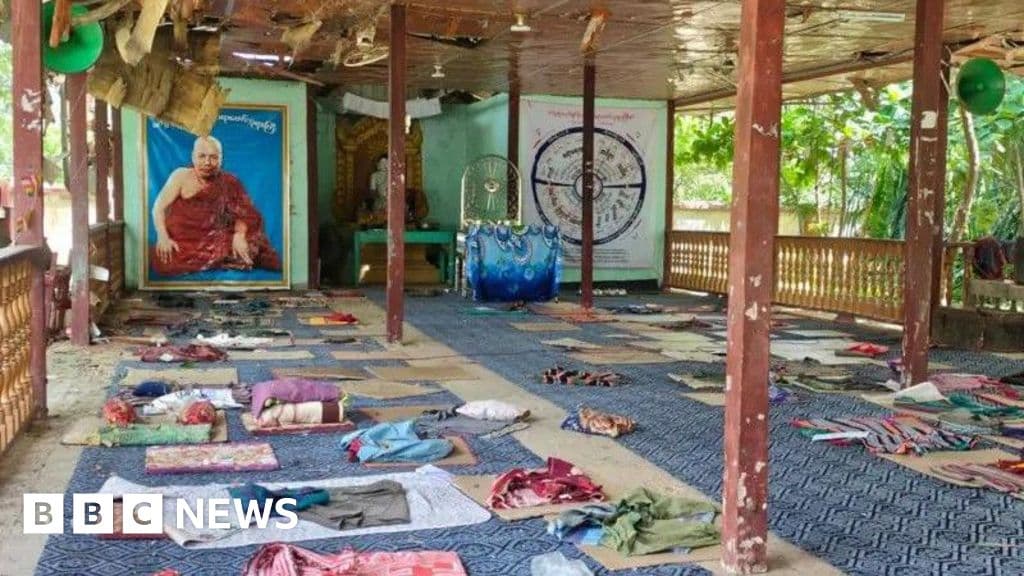 مقتل 14 في غارة على دير بميانمار