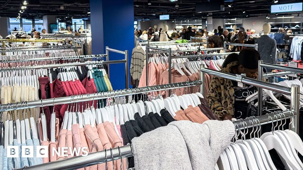 France Implements Fast Fashion Fees