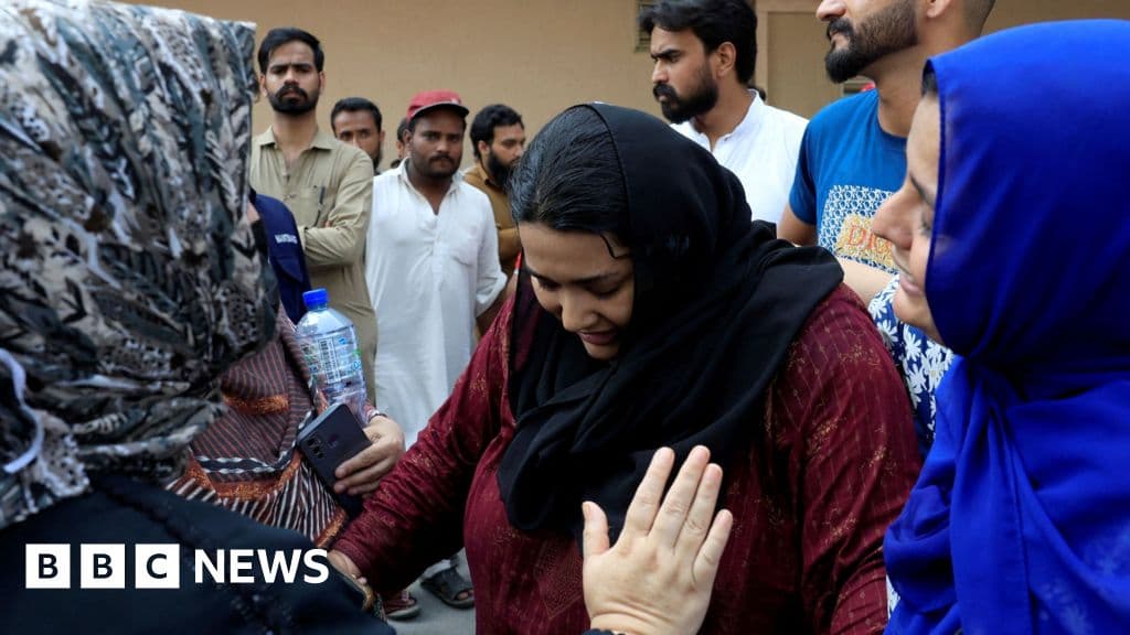 إسلام آباد: مصرع 14 طفلاً في حريق مستشفى