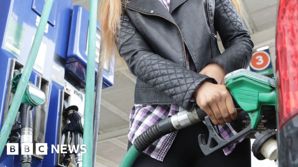 Oil and gas prices rise amid Middle East concerns