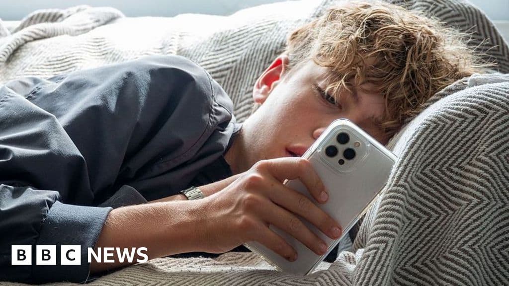 WhatsApp Adds Parental Controls for Teens