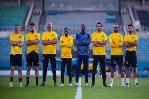 تعرف على الجهاز الفني الكامل لموكوينا في نادي بيراميدز
