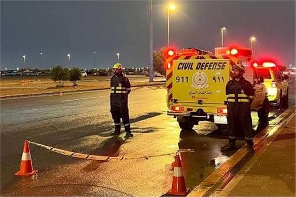 الدفاع المدني السعودي يُعلن انتهاء الخطر في ينبع وعودة الأوضاع إلى طبيعتها
