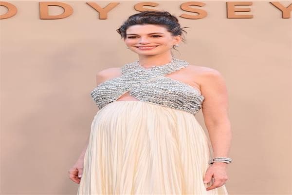 Anne Hathaway shines in Prada at The Odyssey premiere