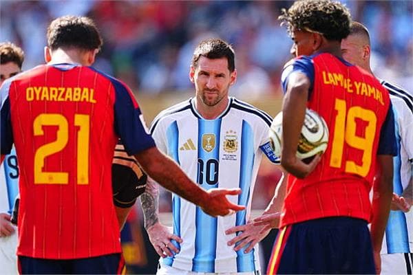 Argentina lack shots in World Cup final