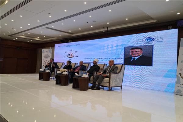 Evangelical Church President Opens Family Conference
