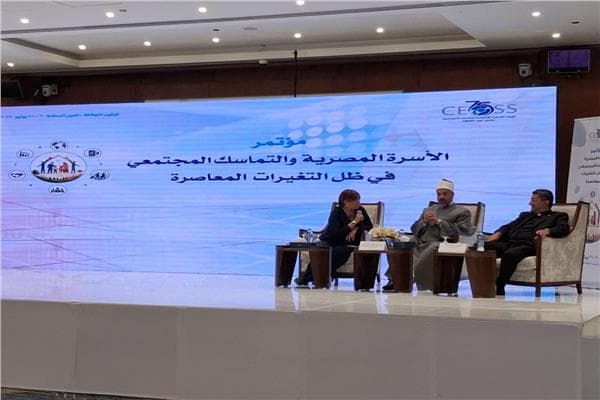 Al-Diniyeh Nuwab suggests mosque and church clinics