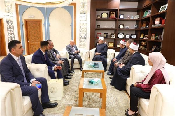 Grand Mufti Meets Palestinian Judge to Coordinate Religious Efforts