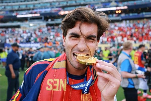 Paris Saint-Germain aims to sign Ferran Torres