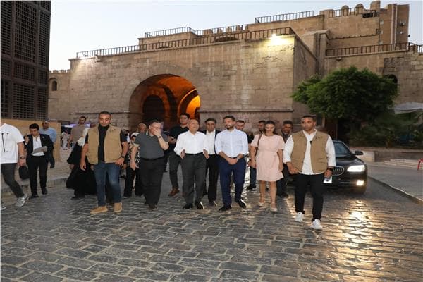 رئيس الجبل الأسود يزور باب النصر وشارع المعز
