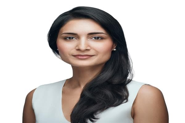 سعدية زاهدي تترأس الاتحاد الدولي للنقل