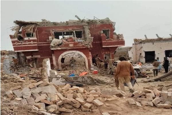Pakistani Army Reports 15 Killed in Suicide Attack