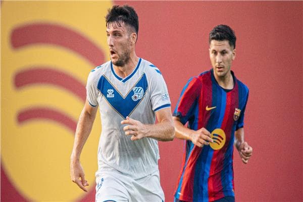 برشلونة يفوز بمباراته الودية الأولى