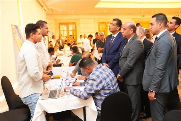 Labor Minister Announces 1,198 Jobs at Hurghada Forum