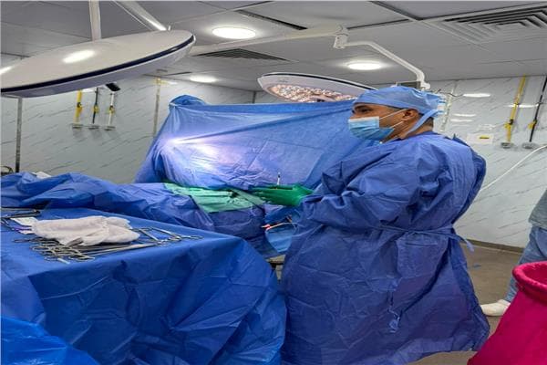 محافظ الشرقية يعلن إجراء 967 عملية جراحية و المنظار في 24 ساعة