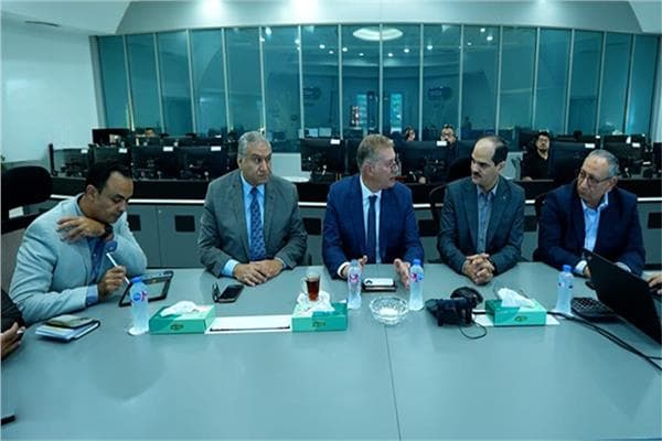 وزير البترول يؤكد تلبية احتياجات السوق